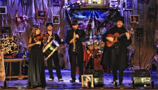 El Funeral, Oua Umplute