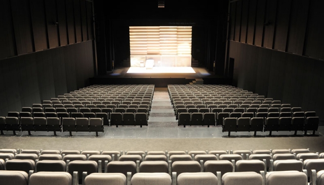 Destroyingatheaterbuildingahouse