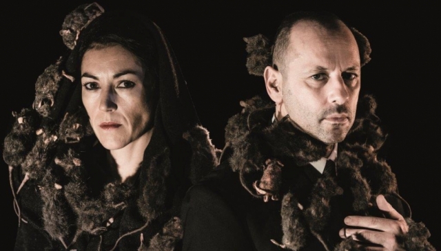 Black Apple y los Párpados Sellados