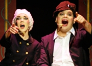 Cabaré de Caricia y puntapié