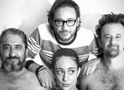 Un Tonto en una Caja