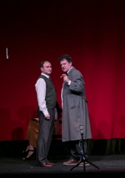 Usted Tiene Ojos de Mujer Fatal... En la Radio