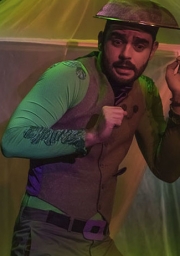 Carlota, odisea en el espacio